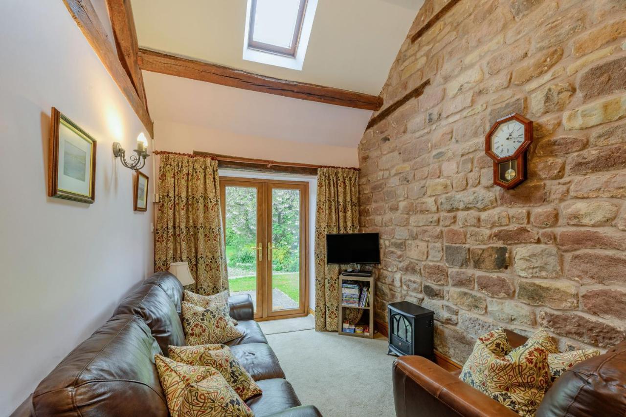 Wren Cottage Rudyard エクステリア 写真
